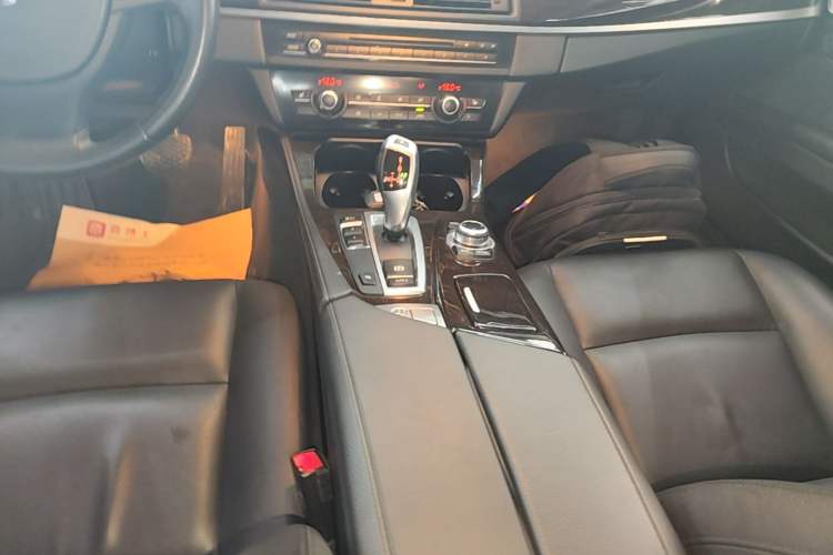 Used BMW 5 Series 2014 525Li Leading Model Gear Lever