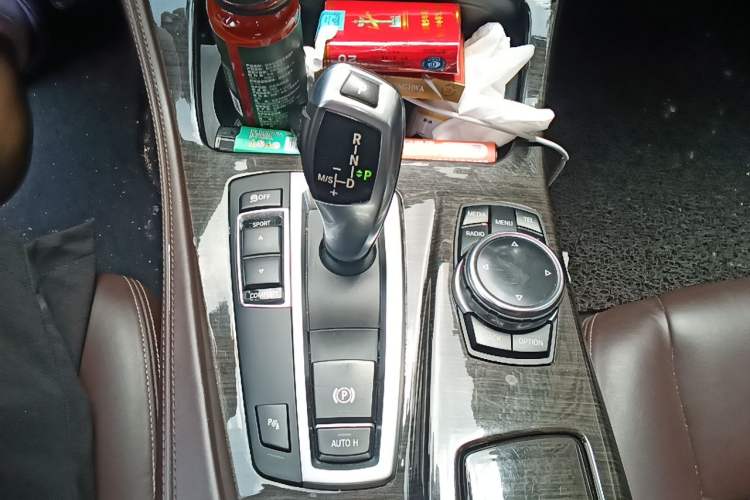 Used BMW 5 Series 2014 525Li Luxury Design Package Gear Lever
