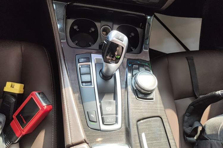 Used BMW 5 Series 2014 525Li Luxury Design Package Gear Lever