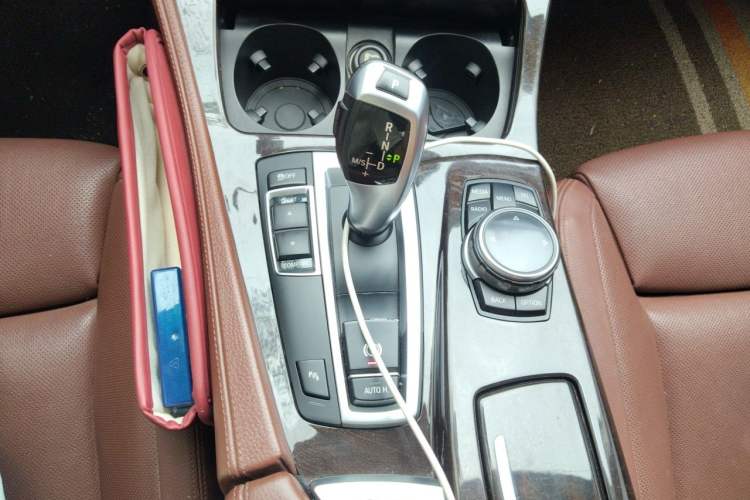 Used BMW 5 Series 2014 535Li Leading Model Gear Lever