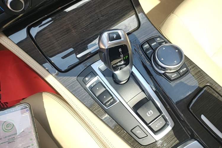 Used BMW 5 Series 2014 525Li Luxury Design Package Gear Lever