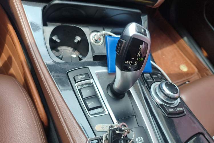 Used BMW 5 Series 2014 520Li Elegant Model Gear Lever
