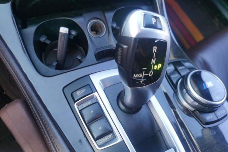 Used BMW 5 Series 2014 525Li Luxury Design Package Gear Lever