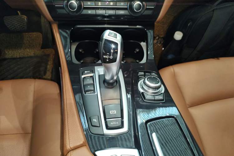 Used BMW 5 Series 2014 520Li Elegant Model Gear Lever