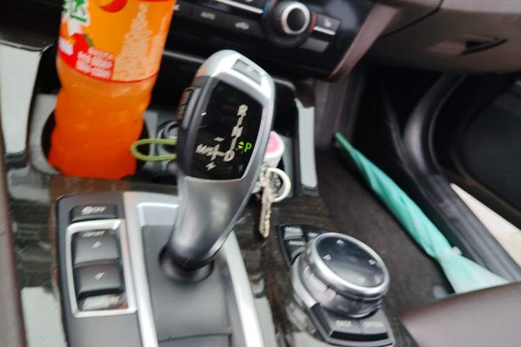Used BMW 5 Series 2014 525Li Luxury Design Package Gear Lever