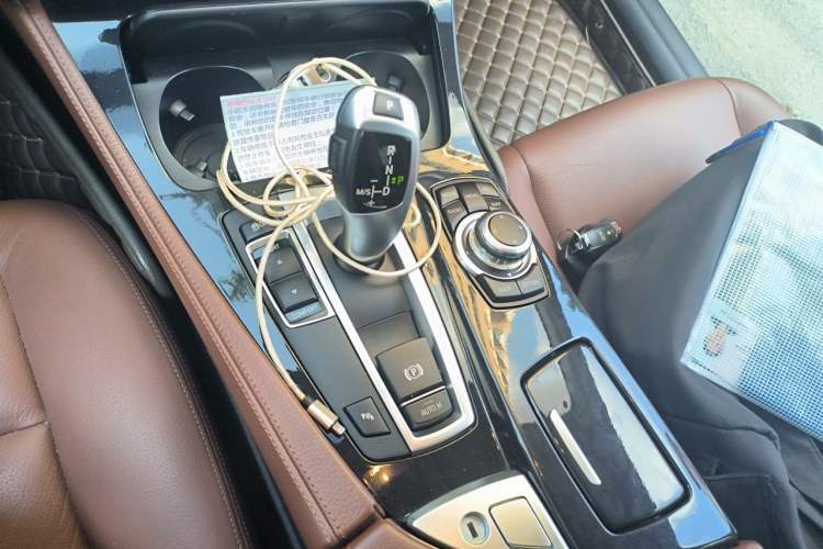 Used BMW 5 Series 2014 520Li Elegant Model Gear Lever
