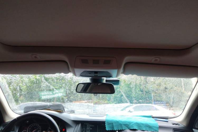 Used BMW 5 Series 2014 535Li Leading Model Headliner