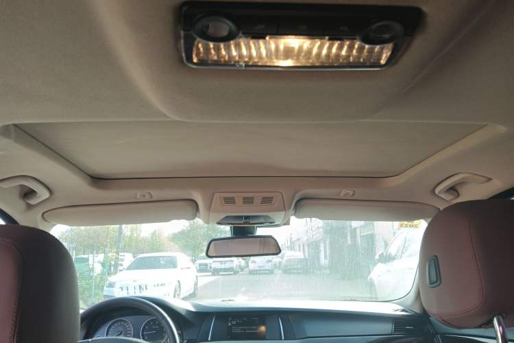 Used BMW 5 Series 2014 525Li Leading Model Headliner
