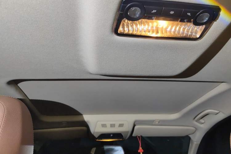 Used BMW 5 Series 2014 520Li Elegant Model Headliner