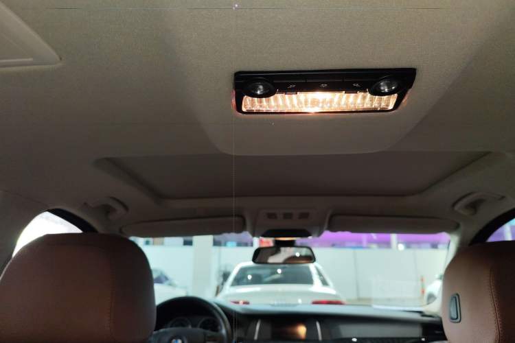 Used BMW 5 Series 2014 520Li Elegant Model Headliner
