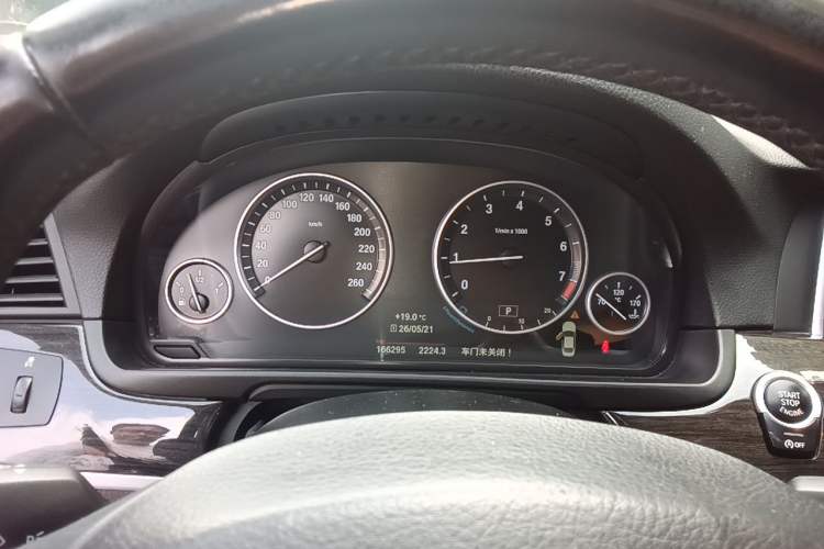 Used BMW 5 Series 2014 525Li Luxury Design Package Instrument Cluster