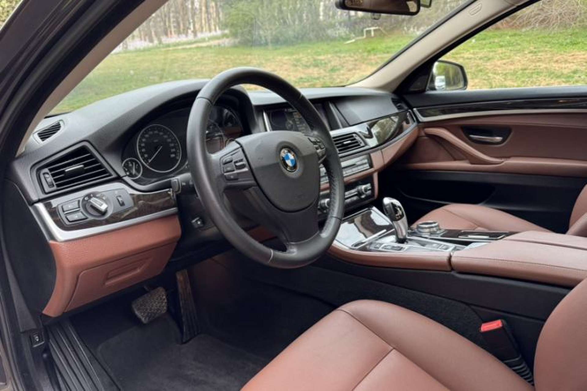Used BMW 5 Series 2014 525Li Leading Model Interior 3