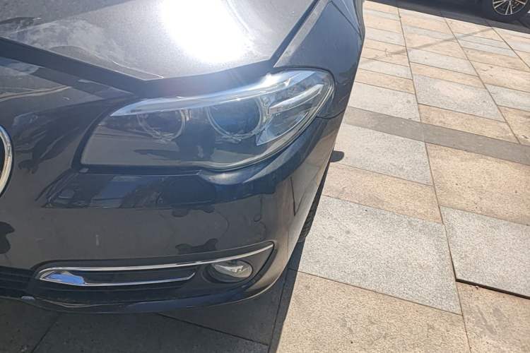 Used BMW 5 Series 2014 525Li Luxury Design Package Left Front Headlight