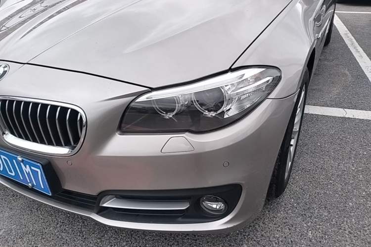 Used BMW 5 Series 2014 520Li Elegant Model Left Front Headlight