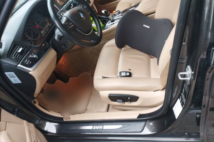 Used BMW 5 Series 2014 520i Touring Edition Left Front Seat