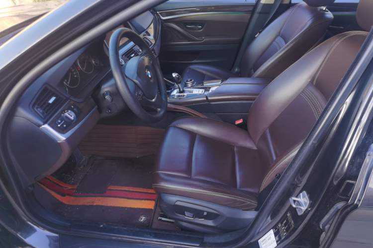 Used BMW 5 Series 2014 525Li Luxury Design Package Left Front Seat