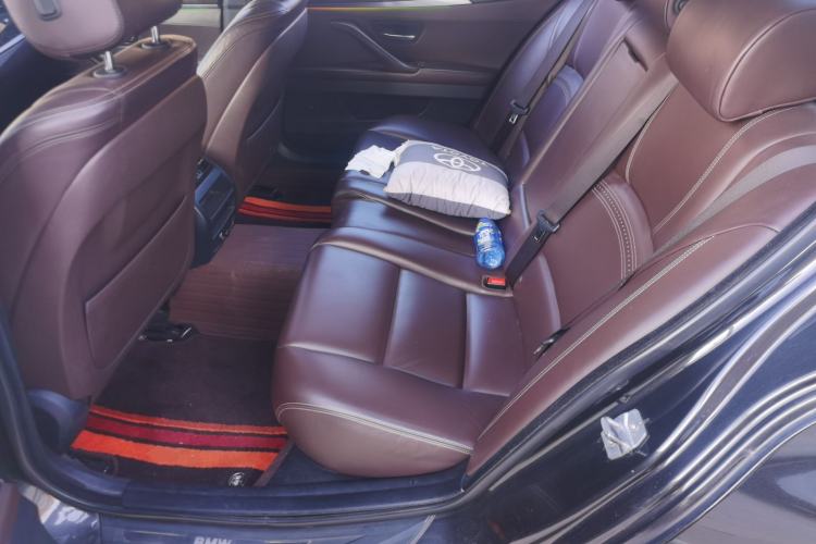 Used BMW 5 Series 2014 525Li Luxury Design Package Left Rear Seat