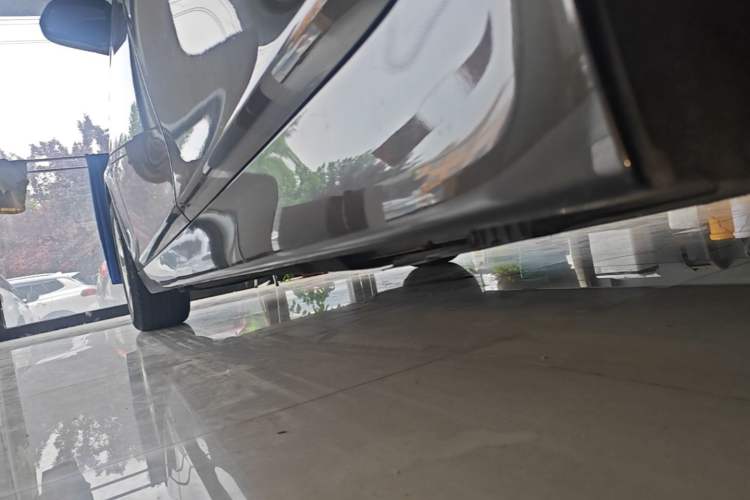Used BMW 5 Series 2014 520Li Elegant Model Left Side Sill