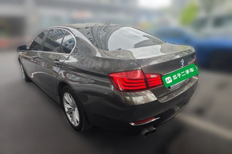 Used BMW 5 Series 2014 520Li Elegant Model Rear Left 45 Deg