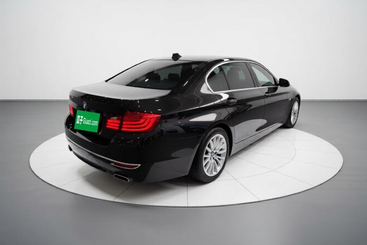 Used BMW 5 Series 2014 525Li Luxury Design Package Rear Right 45 Deg