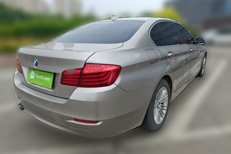 Used BMW 5 Series 2014 525Li Leading Model Rear Right 45 Deg