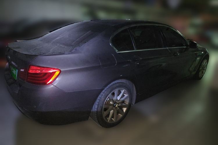 Used BMW 5 Series 2014 530Li Leading Model Rear Right 45 Deg