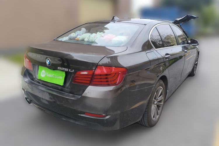 Used BMW 5 Series 2014 520Li Elegant Model Rear Right 45 Deg