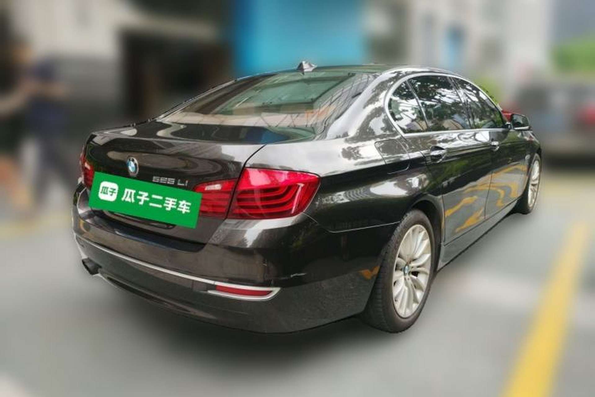 Used BMW 5 Series 2014 525Li Luxury Design Package Rear Right 45 Deg
