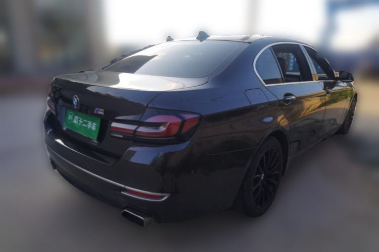 Used BMW 5 Series 2014 525Li Luxury Design Package Rear Right 45 Deg