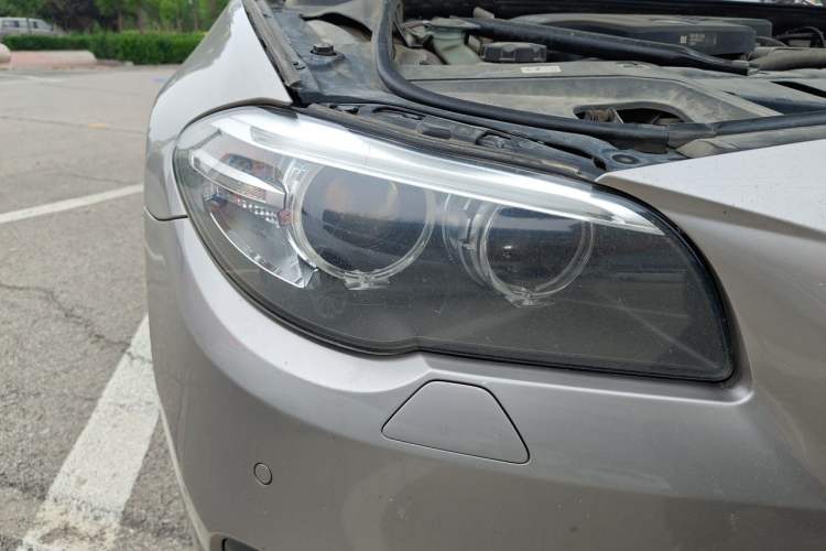 Used BMW 5 Series 2014 525Li Leading Model Right Front Headlight