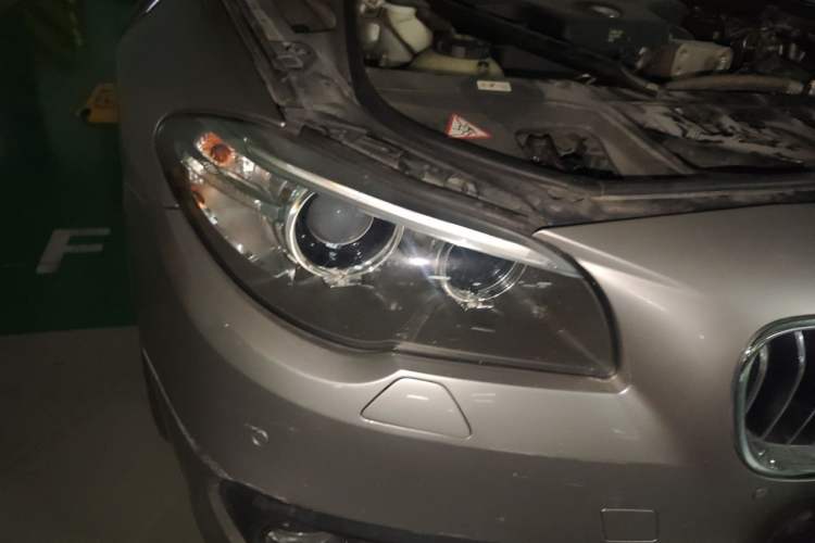 Used BMW 5 Series 2014 525Li Leading Model Right Front Headlight