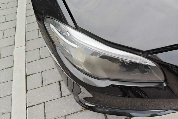 Used BMW 5 Series 2014 520i Elegant Edition Right Front Headlight