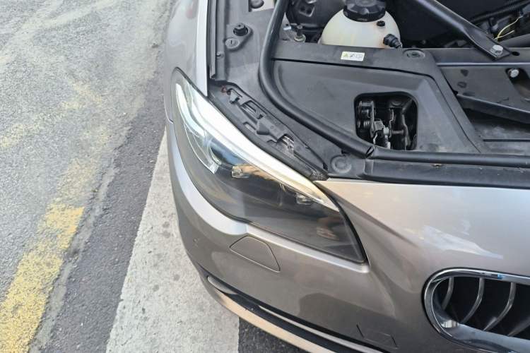 Used BMW 5 Series 2014 520Li Elegant Model Right Front Headlight