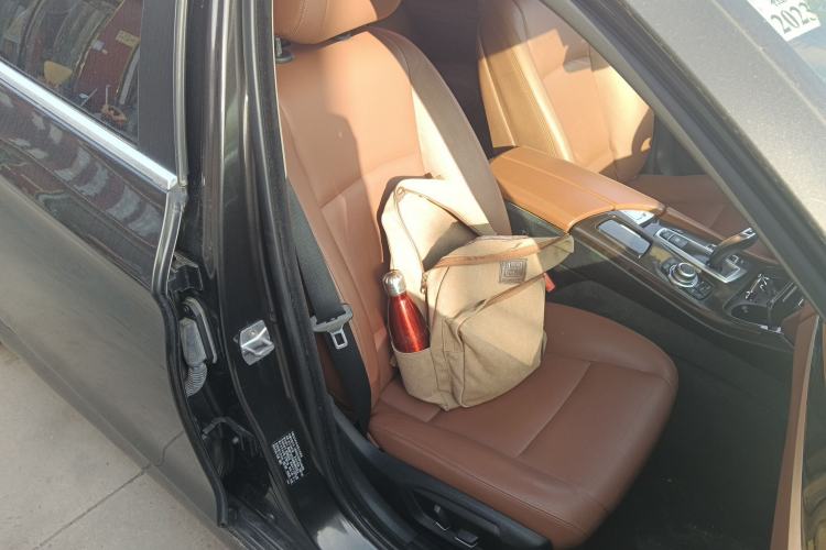 Used BMW 5 Series 2014 525Li Leading Model Right Front Seat