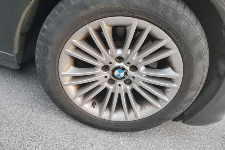 Used BMW 5 Series 2014 525Li Leading Model Right Front Wheel Hub