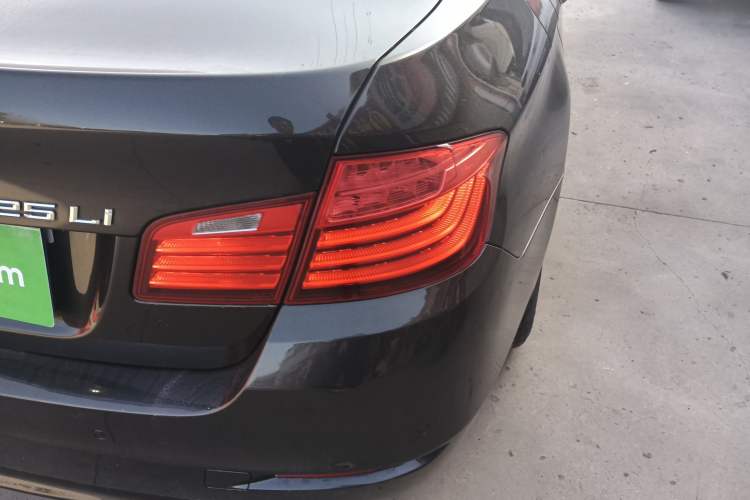 Used BMW 5 Series 2014 525Li Leading Model Right Rear Taillight