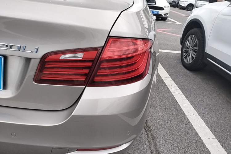 Used BMW 5 Series 2014 520Li Elegant Model Right Rear Taillight