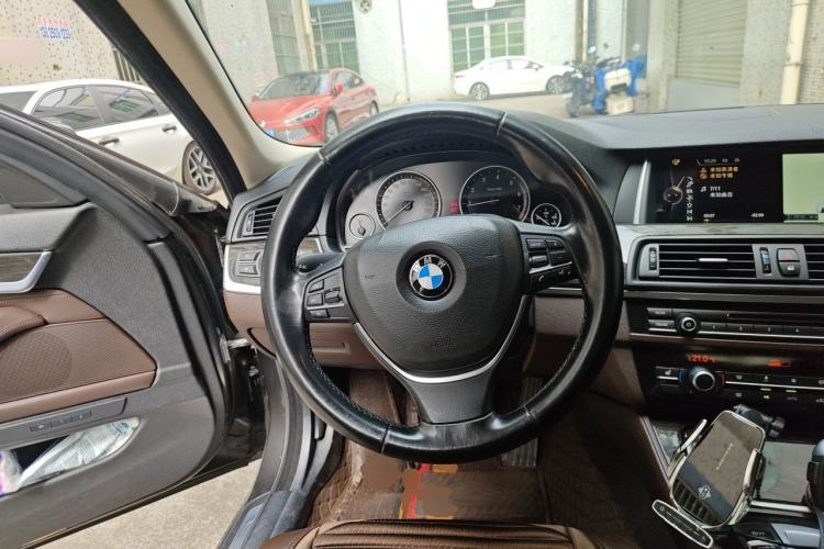 Used BMW 5 Series 2014 525Li Luxury Design Package Steering Wheel
