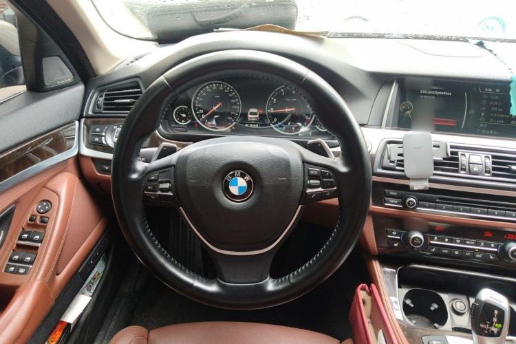 Used BMW 5 Series 2014 535Li Leading Model Steering Wheel