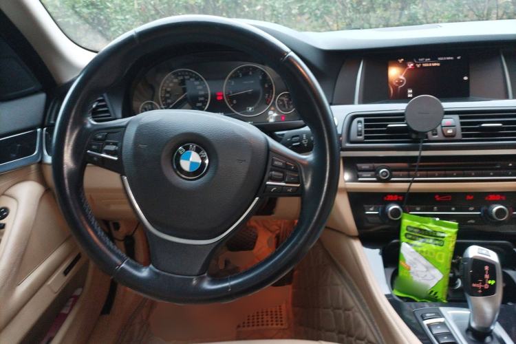 Used BMW 5 Series 2014 520i Touring Edition Steering Wheel