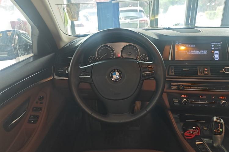 Used BMW 5 Series 2014 520Li Elegant Model Steering Wheel