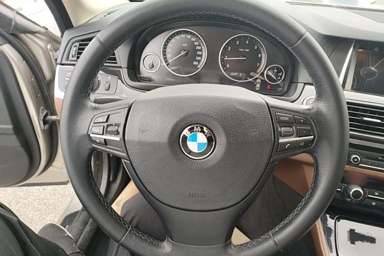 Used BMW 5 Series 2014 520Li Elegant Model Steering Wheel