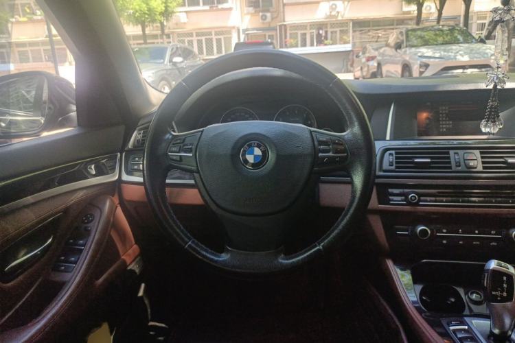 Used BMW 5 Series 2014 520Li Elegant Model Steering Wheel