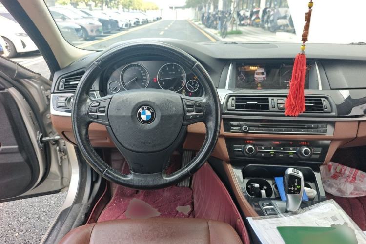Used BMW 5 Series 2014 520Li Elegant Model Steering Wheel
