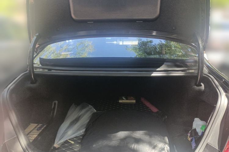 Used BMW 5 Series 2014 520Li Elegant Model Trunk