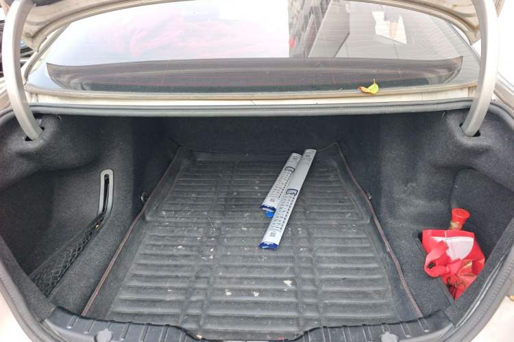 Used BMW 5 Series 2014 520Li Elegant Model Trunk