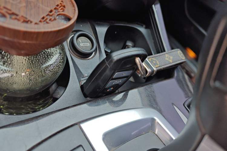 Used BMW 5 Series 2014 525Li Leading Model Vehicle Key
