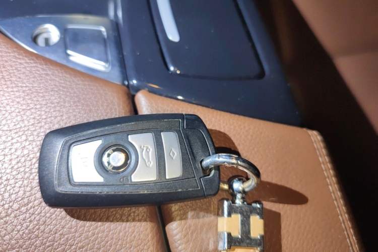 Used BMW 5 Series 2014 520Li Elegant Model Vehicle Key