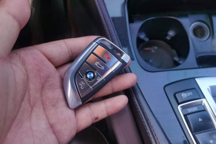 Used BMW 5 Series 2014 525Li Luxury Design Package Vehicle Key