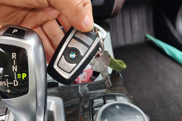 Used BMW 5 Series 2014 525Li Luxury Design Package Vehicle Key